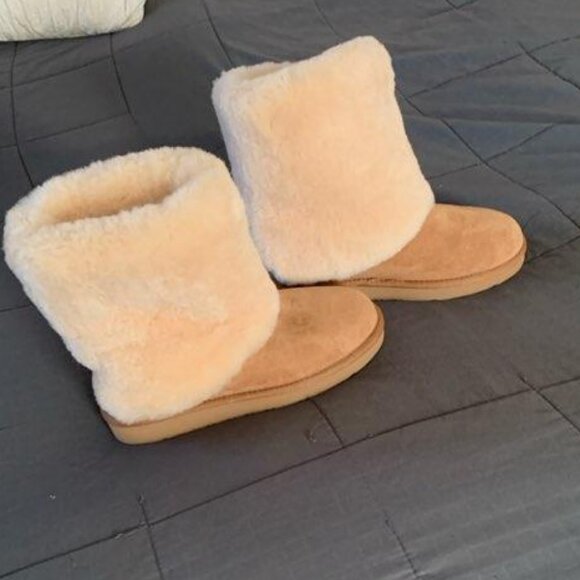 UGG Women' Classic PATTEN boots CHESTNUT 1006011 SHEEPSKIN SIZE7 new no box - Picture 3 of 12